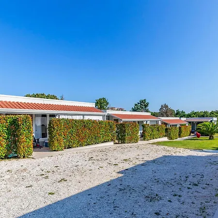Mobile Premium By Interhome Hébergement de vacances Pula